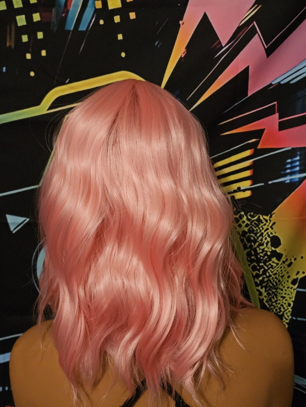 Wig - Picture 3 of 3